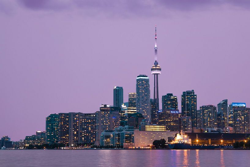 Toronto by Hello Pompoyo