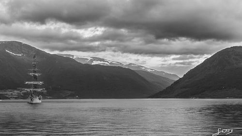 Europa in Fjord (II)