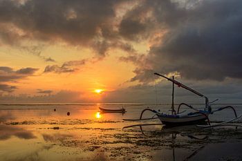 Lever du soleil à Sanur (Bali, Indonésie)