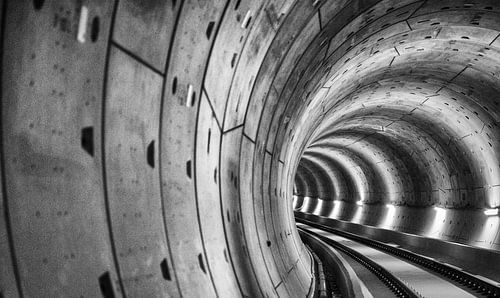 Noord-zuidlijn Amsterdam zwart wit, black&white