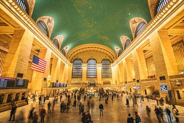 Rush hour on Grand Central by Daan van der Heijden