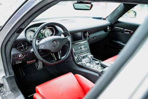 Mercedes-AMG SLS sportwagen interieur