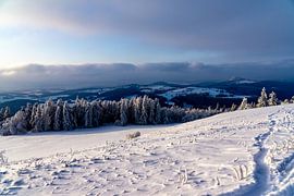 Vue lointaine sur la Rhön sur Tom Voelz