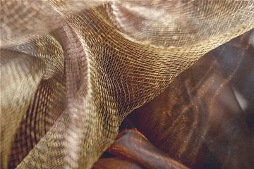 Gewebte Reflexion – Struktur im Spiel von Licht und Form von Mixed media vector arts