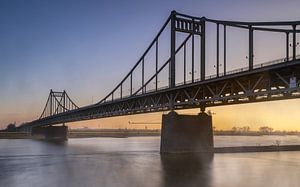Krefeld Uerdingen Brücke, Nordrhein Westfalen, Deutschland