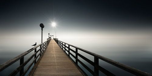 Stijlvolle pier aan zee