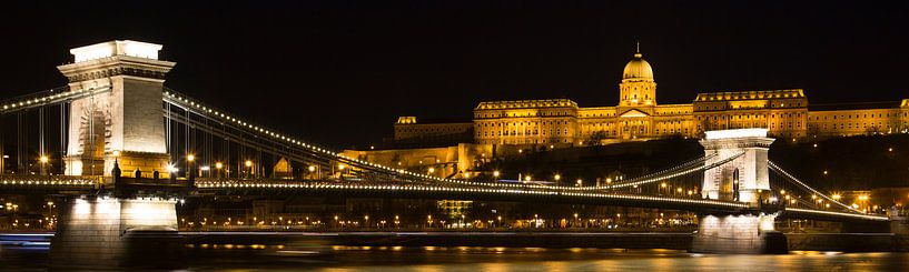 Nachtfoto van de Kettingbrug in Boedapest  par Willem Vernes
