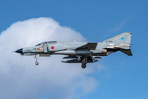 Eine McDonnell Douglas (Mitsubishi) F-4EJ Kai Phantom II, 07-8431, der Japan Air Self Defence Force 