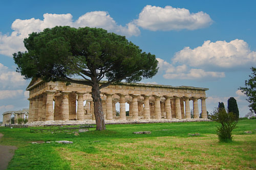 Neptunus tempel in Paestum, Italie van Patricia Hofmeester
