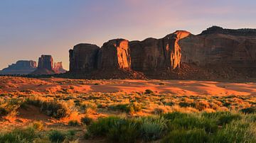 Lever de soleil à Monument Valley
