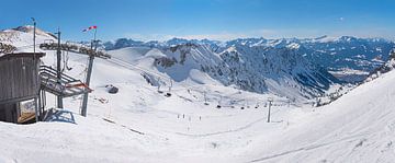 stoeltjeslift in het skigebied Nebelhorn. Allgauer Alpen van SusaZoom