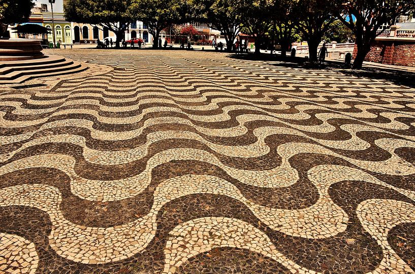Wavy square in Manaus, Brazil by Karel Frielink
