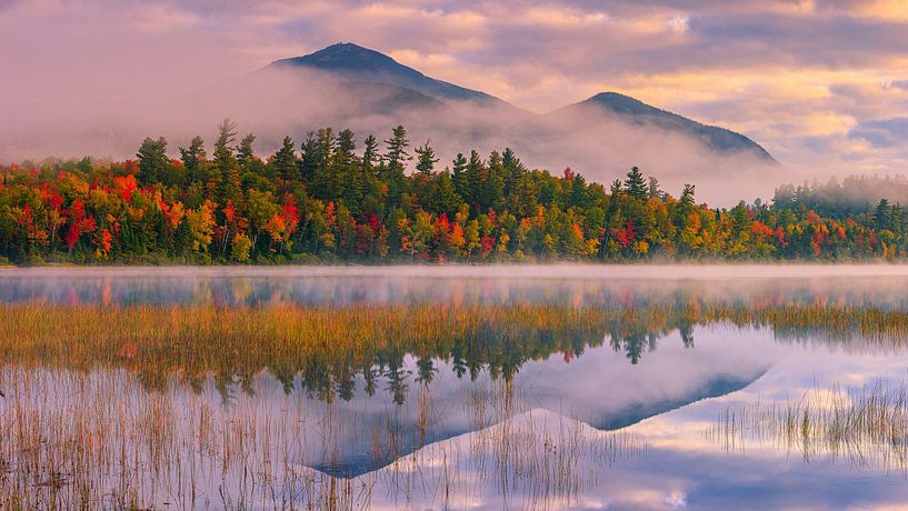 Herbst am Connery Pond im Adirondacks State Park von Henk Meijer Photography