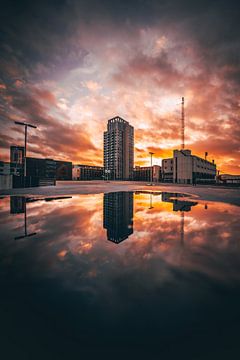 Coucher de soleil à Eindhoven sur Martijn Van Weeghel