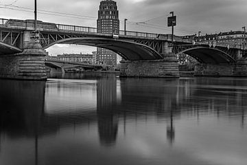 Ignatz Bubis Bridge in Frankfurt by Thomas Riess