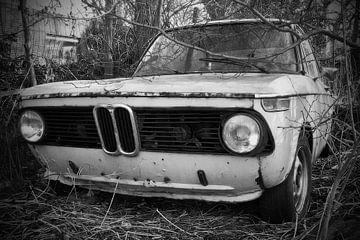 BMW 2002 zwart/wit van Ton van Waard - Pro-Moois