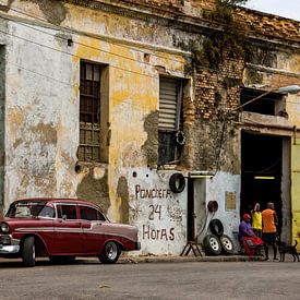 Autowerkstatt in Kuba von Jorick van Gorp