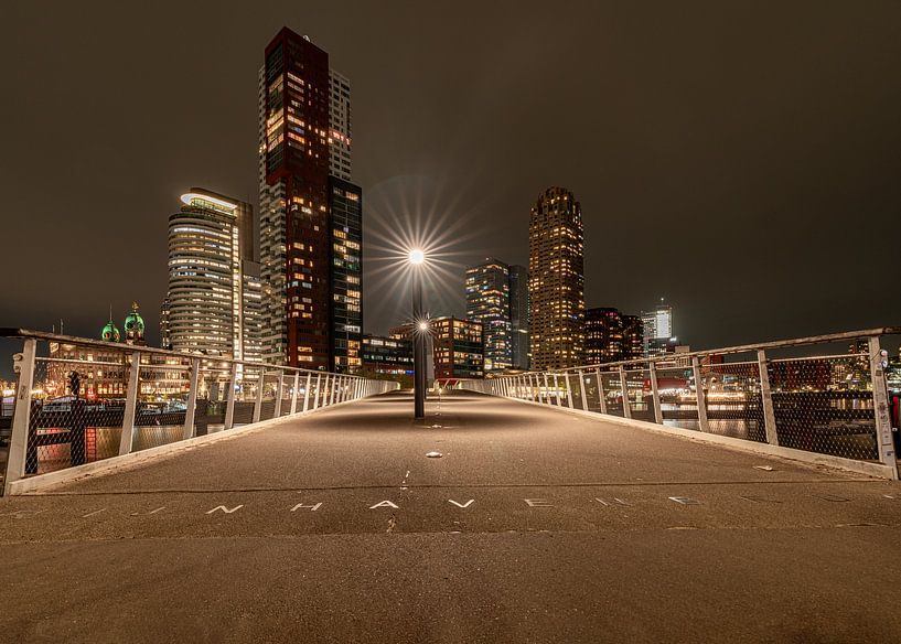 Pont de Rijnhaven de nuit par Nicolette Eekhof