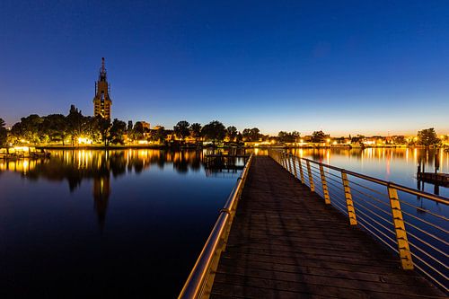 Potsdam skyline op de Havel op het blauwe uur