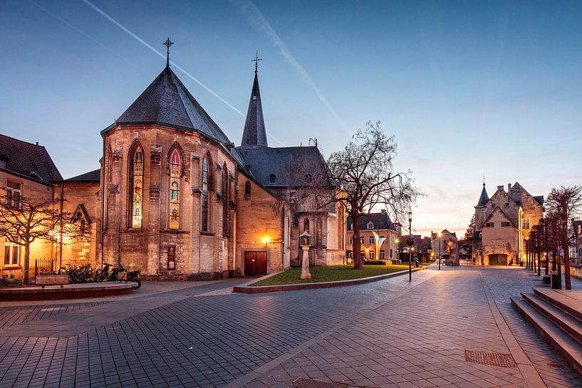 Valkenburg @ Blue Hour by Rob Boon