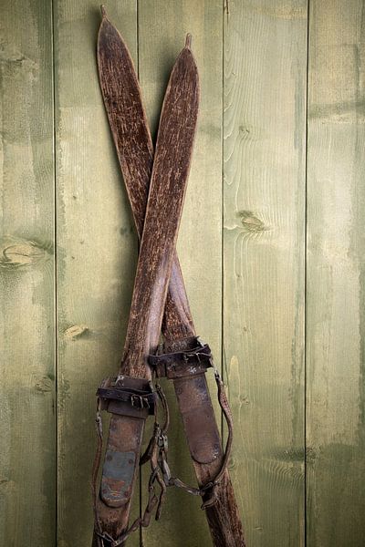old wooden skis by Jürgen Wiesler