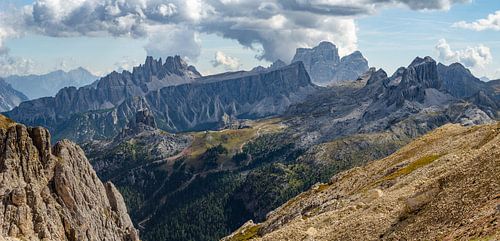 het ruige berglandschap van de Dolomieten met Monte Pelmo