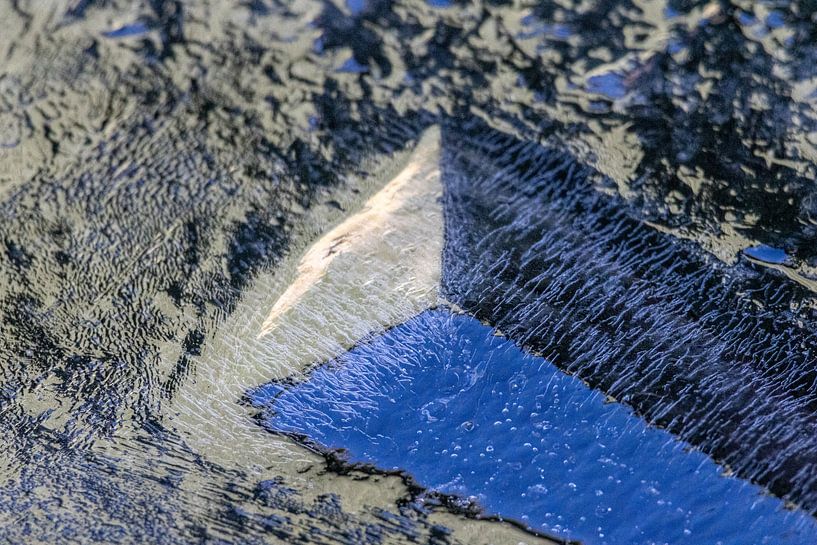 Abstract ice by Betty van Engelen