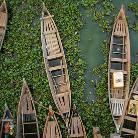 Traditionele vissersbootjes in Myanmar van Jesper Boot
