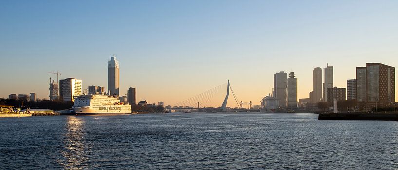 Zonsopkomst in Rotterdam van Huib Smit