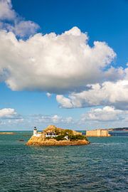 View from Pointe-de-Penn-al-Lann to Ile Louet, near Carantec, Brittany by Christian Müringer