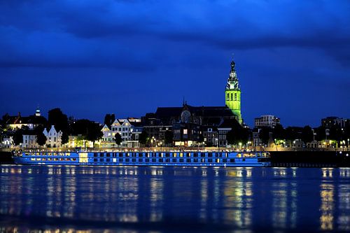 Nijmegen Blue Hour – Cityscape on the Waal