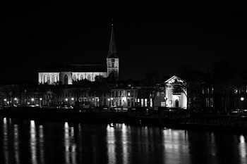 Stadtbild von Kampen in schwarz-weiß