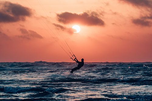 Kitesurfen bij Zonsondergang 2 - Terschelling