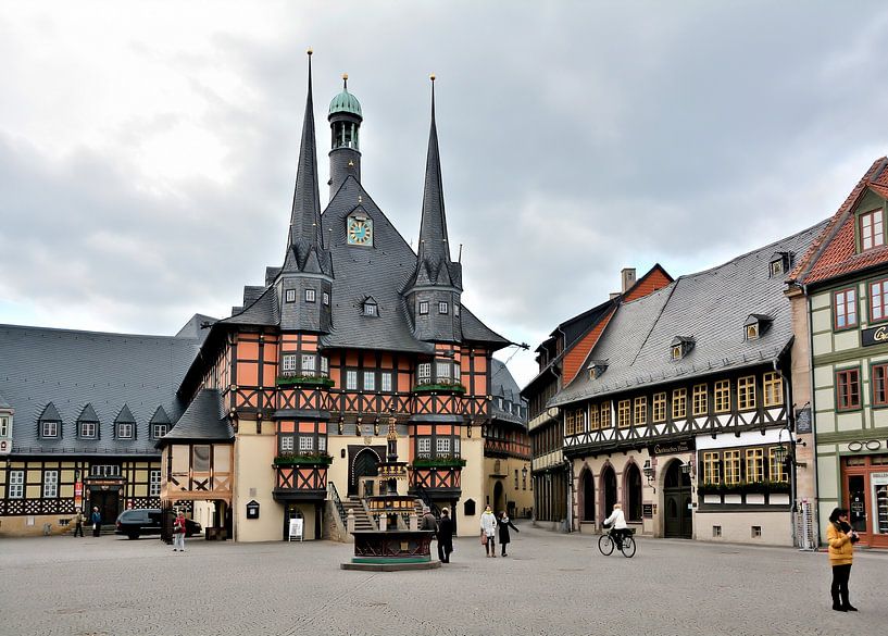 historisches Rathaus der Stadt Wernigerode aus dem Jahr 1420 von Heiko Kueverling