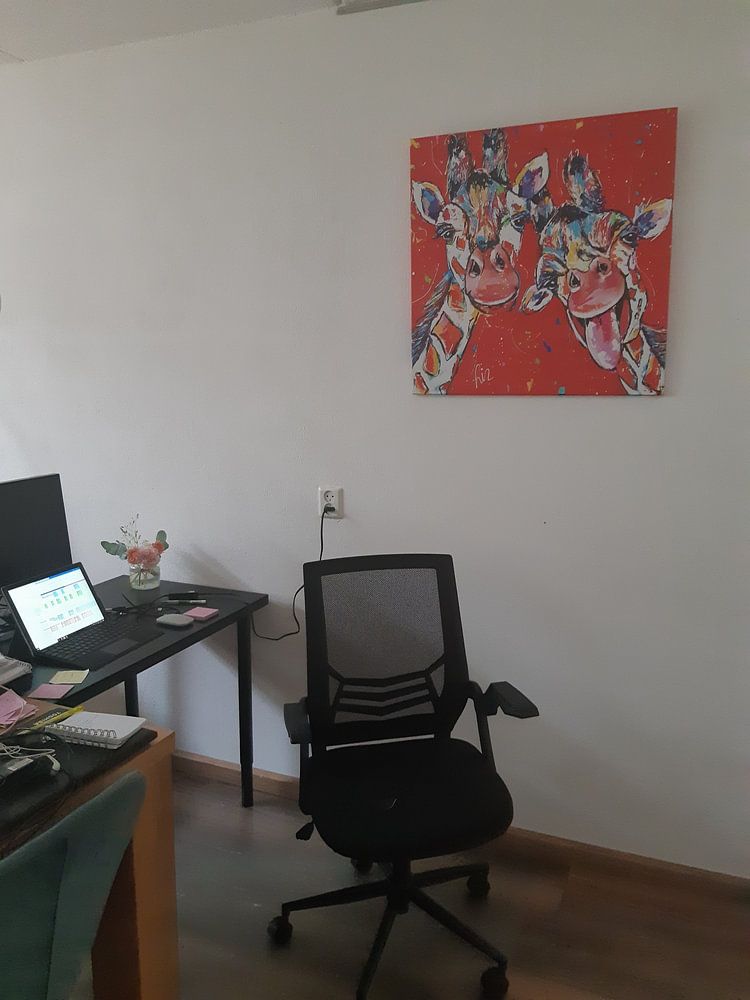 Vrolijke Giraffes  van Vrolijk Schilderij 