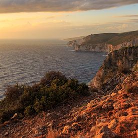 Zonsondergang aan de kust van het Griekse eiland Zakynthos van Matthijs de Rooij