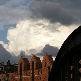 Dunkle Wolken von Marijke Kenkhuis