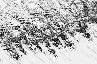 Black and white mountain in Spitsbergen by Martijn Smeets thumbnail