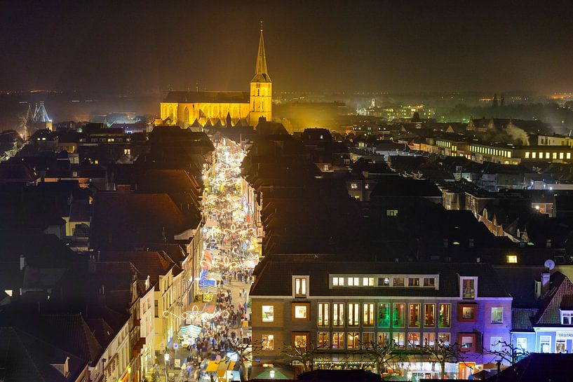  Avond uitzicht op de winkelstraat van Kampen in Overijssel van Sjoerd van der Wal Fotografie