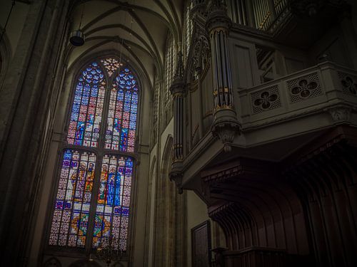 Apostle frame and organ in the Utrecht Dom Church