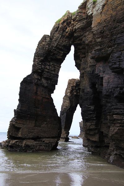 Playa de Las Catedrales by Jan Katuin