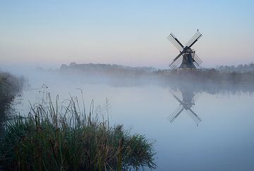 Windmill in Mildam. by Mark van der Walle
