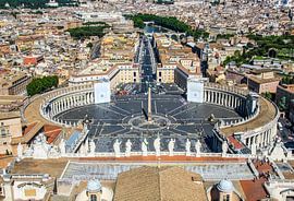 Vatican Square in Rome by Ivo de Rooij