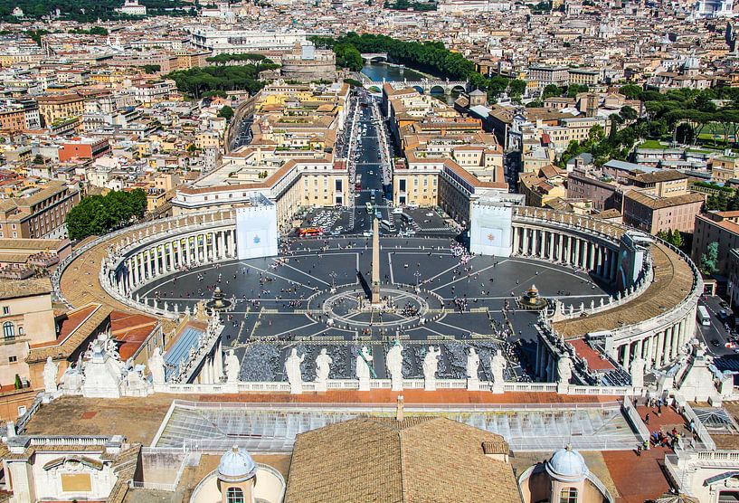 Vatican Square in Rome by Ivo de Rooij