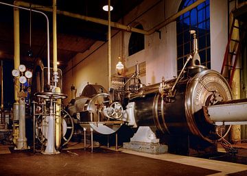 Steam pumping station in Halfweg at night. by Marcus Wubbe