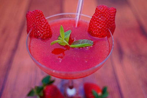 Aardbeien Rum Cocktail in een Glas