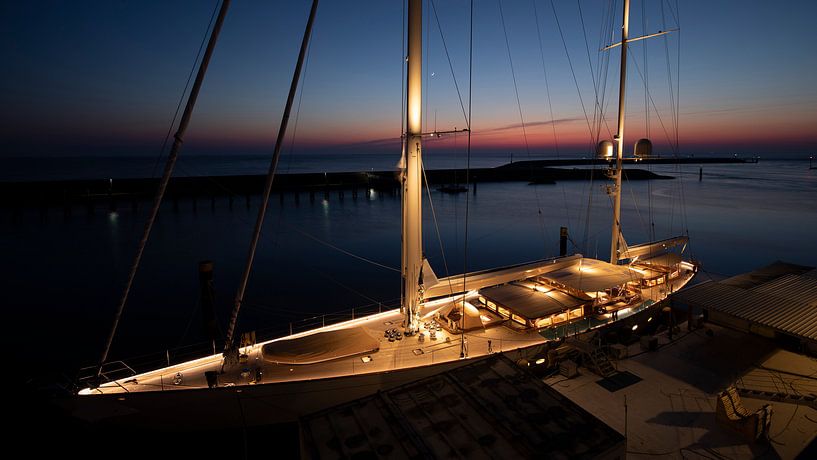 Harlingen, Meraki (ship) by Edwin Kooren