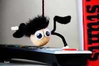 Fubby hängt am seidenen Faden wie die Szene von Tom Cruise.