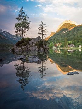 Landschap bij Hintersee in de Berchtesgadener Alpen Duitsland van Animaflora PicsStock