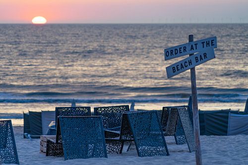 Blaue Stunde am Strand von Noordwijk